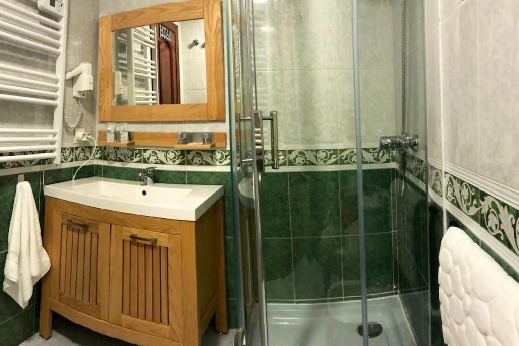 Апартаменты Apartamento Junto A Catedral Гранада Экстерьер фото
