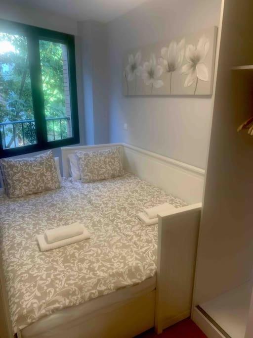Апартаменты Apartamento Junto A Catedral Гранада Экстерьер фото