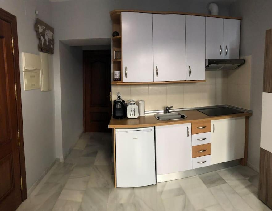 Апартаменты Apartamento Junto A Catedral Гранада Экстерьер фото