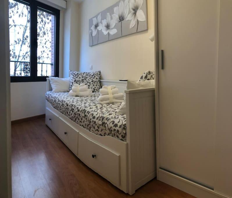 Апартаменты Apartamento Junto A Catedral Гранада Экстерьер фото